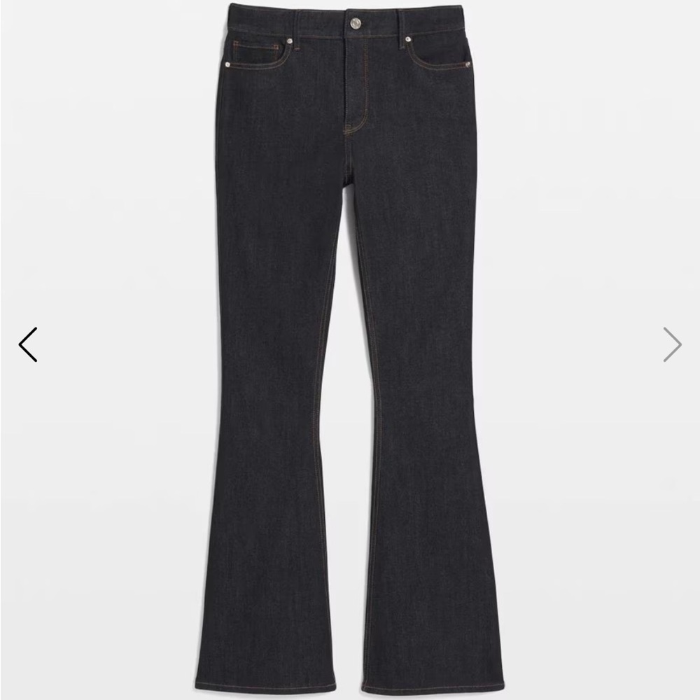WHBM Slim Flare Dark Rinse Jeans 00P
